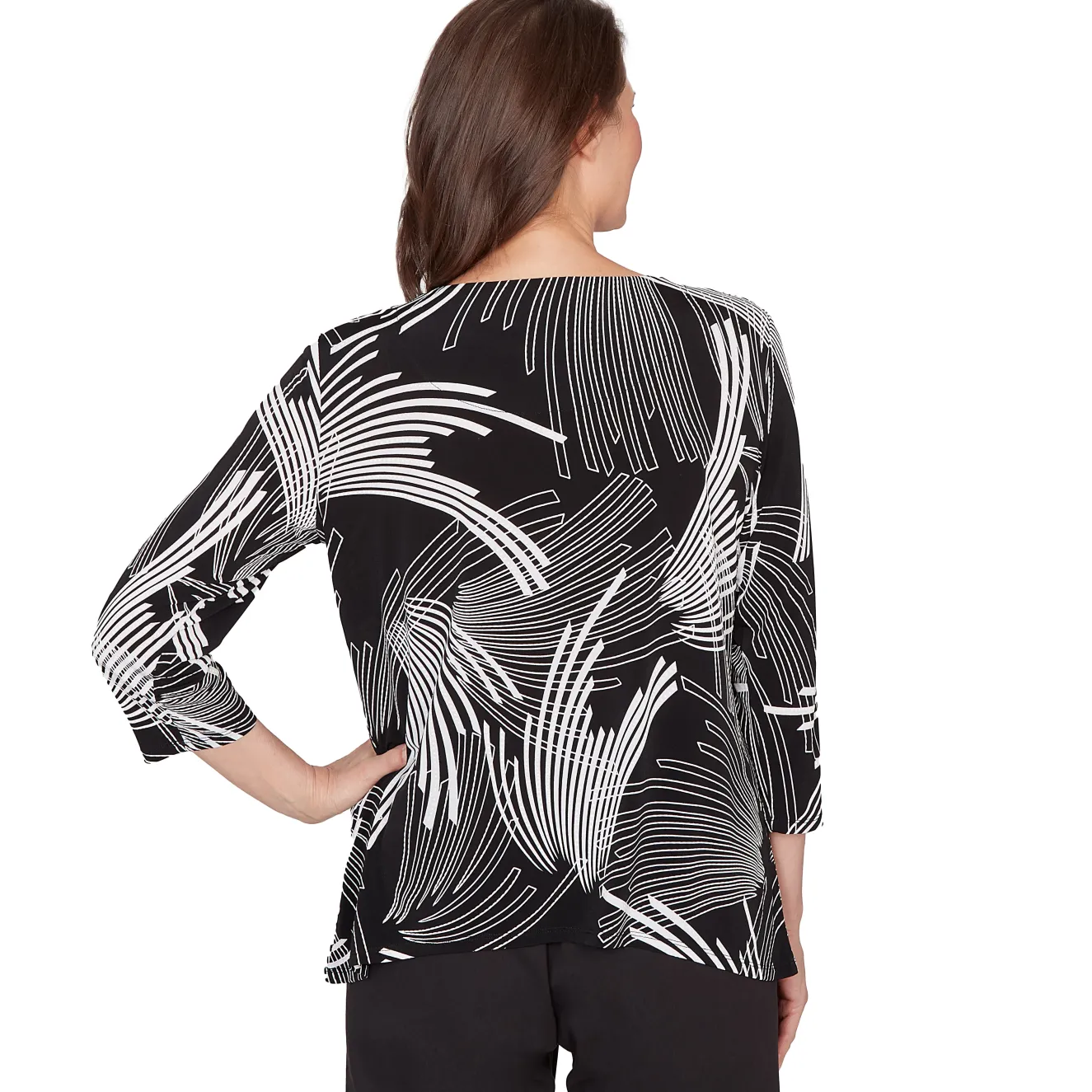 Alfred Dunner Geometric Sharkbite Hem Top with Necklace