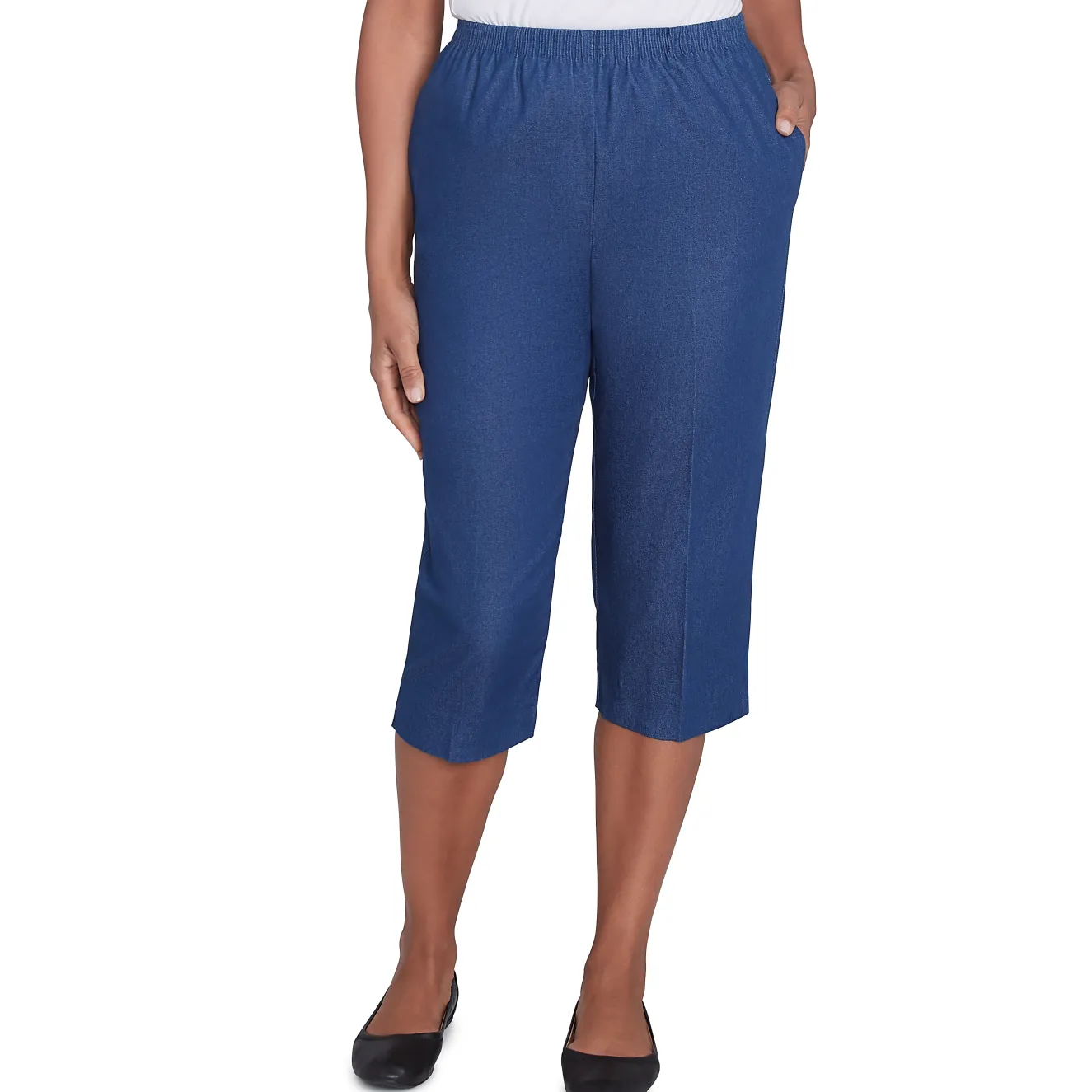 Alfred Dunner Women's Relaxed Fit Denim Capri- Petite