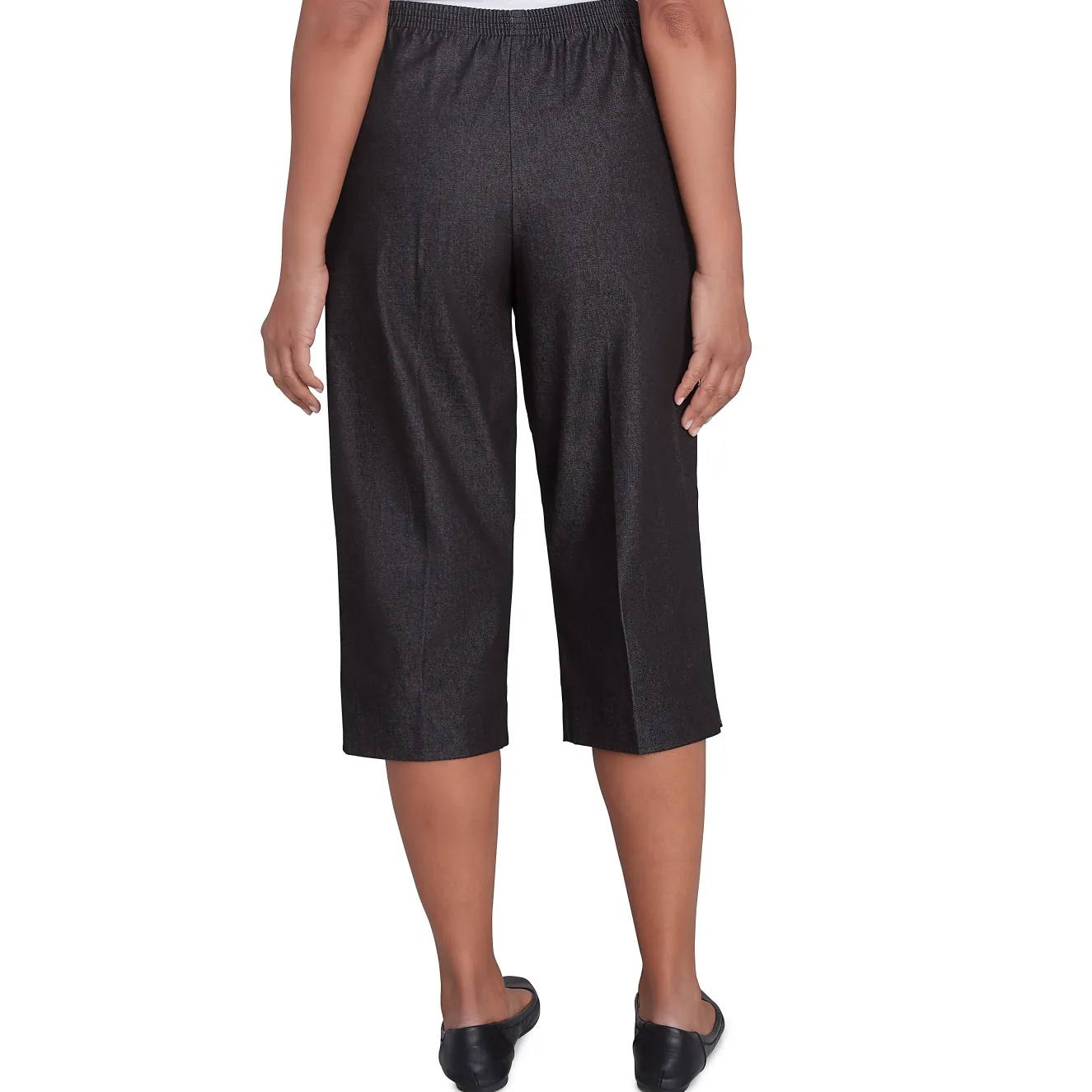 Alfred Dunner Women's Relaxed Fit Denim Capri- Petite