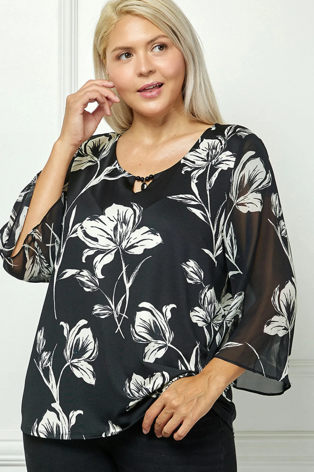 3/4 Flare Sleeve Cutout Trim Front Neck Swing Blouse in Black - Plus