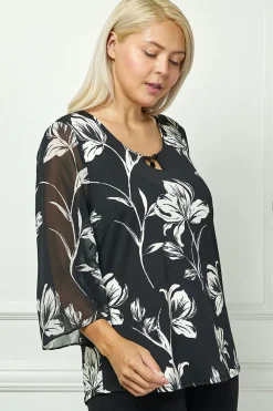 3/4 Flare Sleeve Cutout Trim Front Neck Swing Blouse in Black - Plus