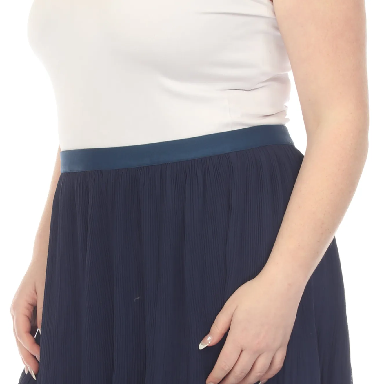Plus Size Pleated Chiffon Midi Skirt
