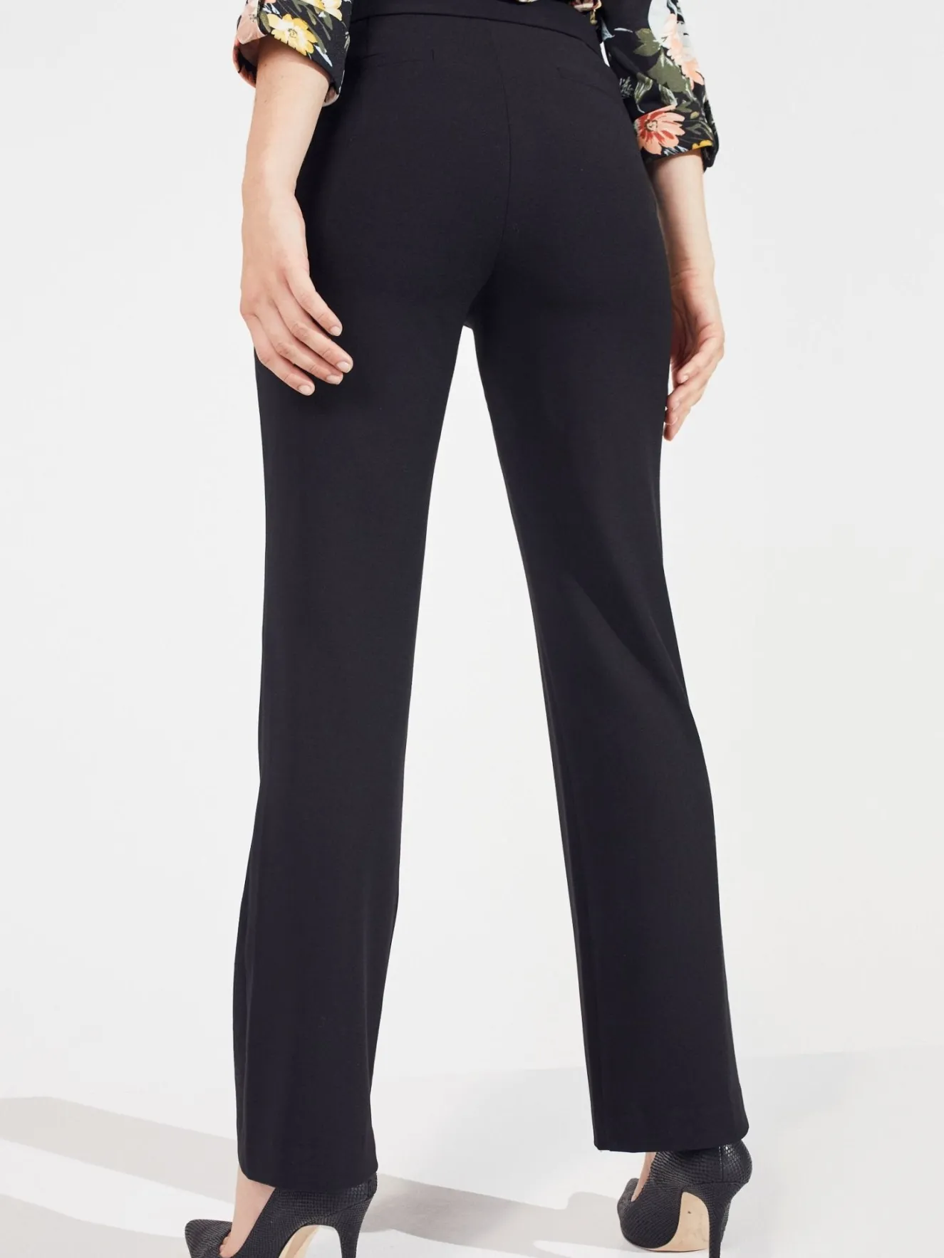 Roz & Ali™ Secret Agent Slight Tummy Control Bootcut Pants