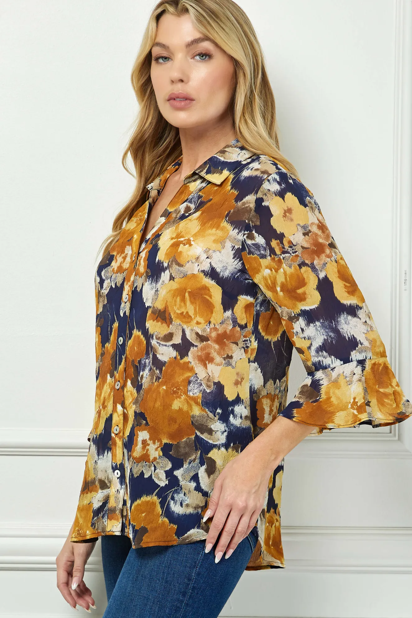 3/4 Ruffle Sleeve Swing Blouse in Navy/Gold