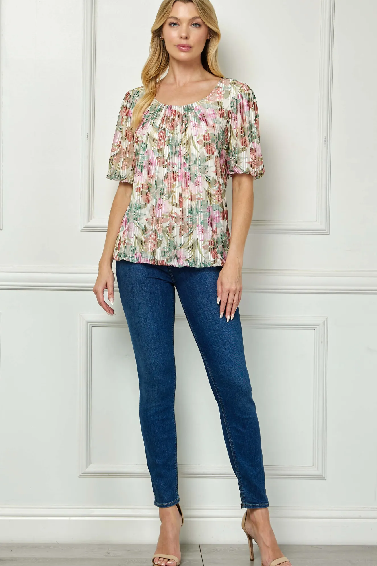 Short Puff Sleeve Pleat Scoop Neck Lined Bubble Blouse in Ivory/Olive/Rust