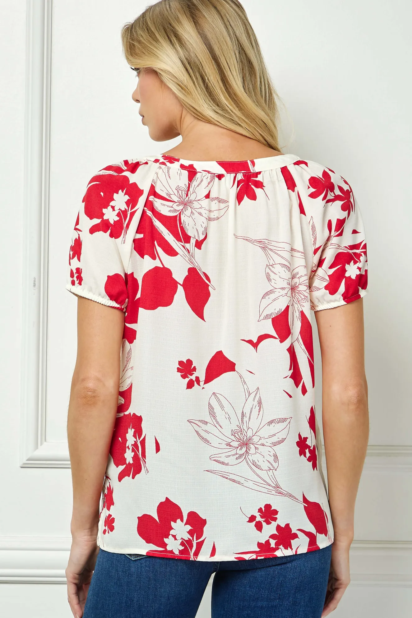 Short Sleeve Beaded Tie Neck Mandarin Collar Blouse in Red/Cream