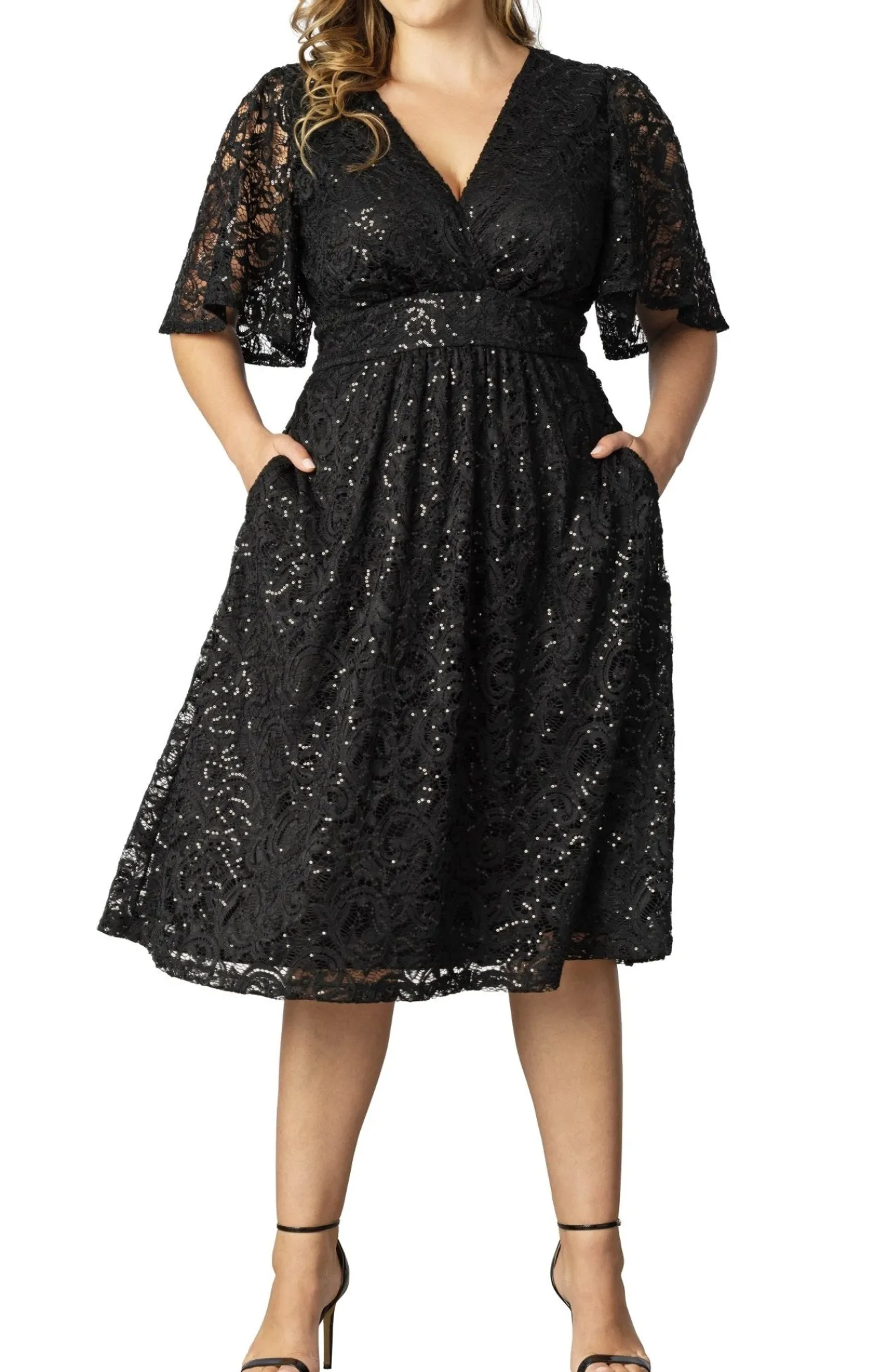 Starry Sequined Lace Cocktail Dress - Plus