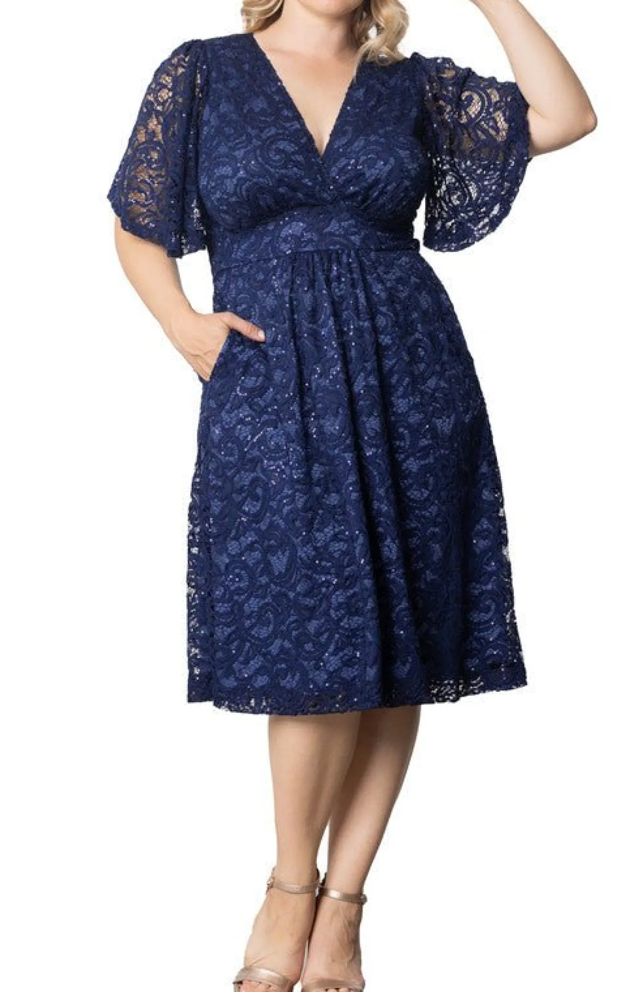 Starry Sequined Lace Cocktail Dress - Plus
