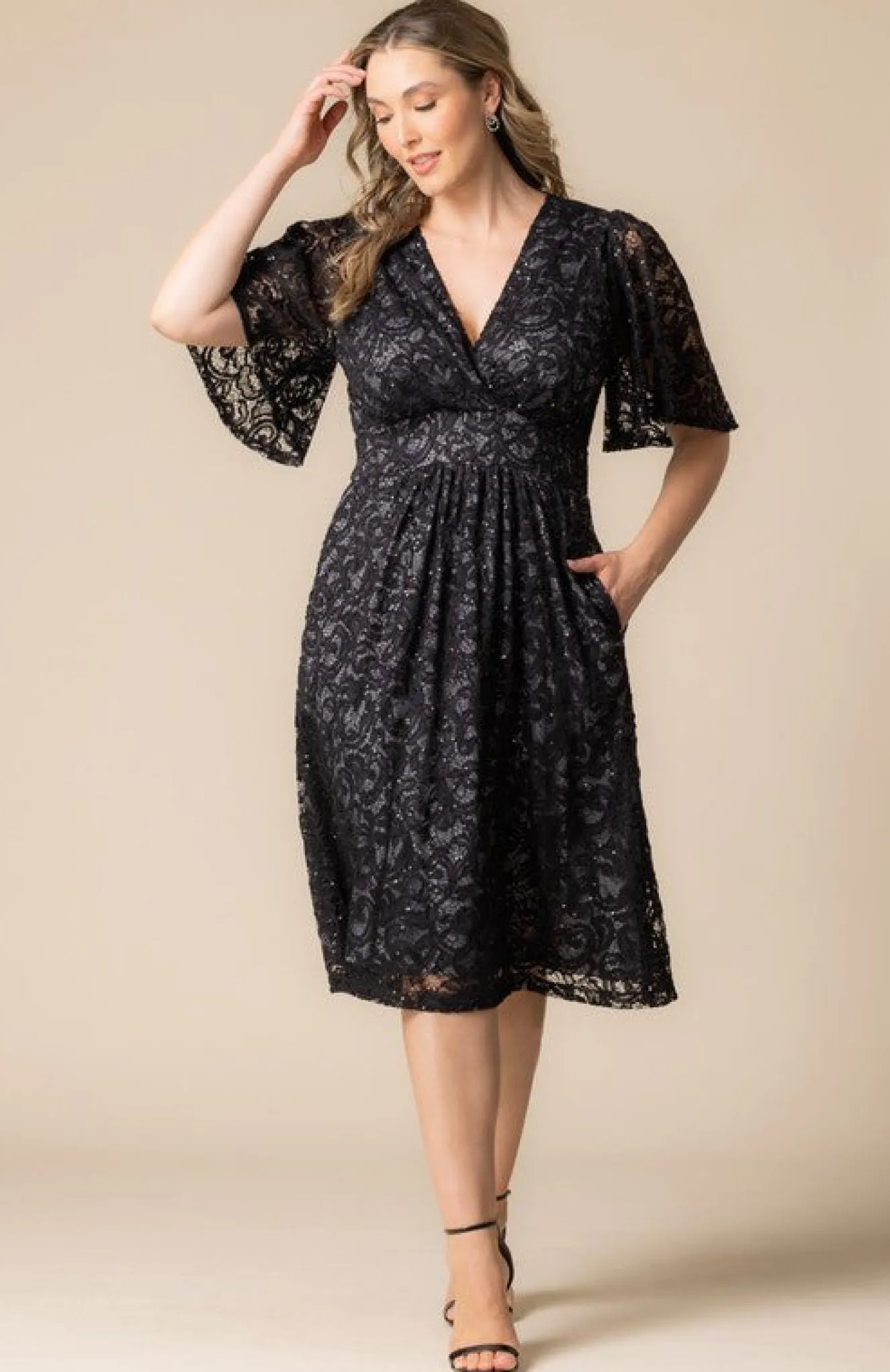Starry Sequined Lace Cocktail Dress - Plus