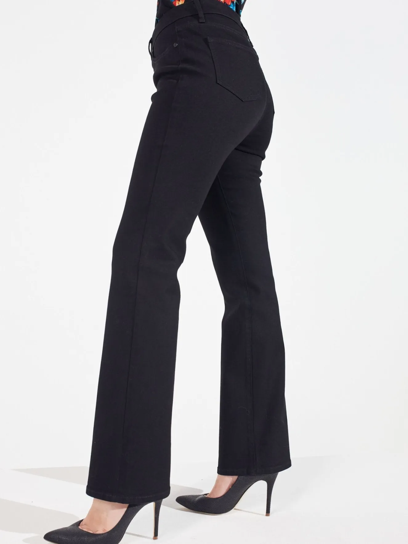Westport Signature Bootcut 5 Pocket Denim Jean