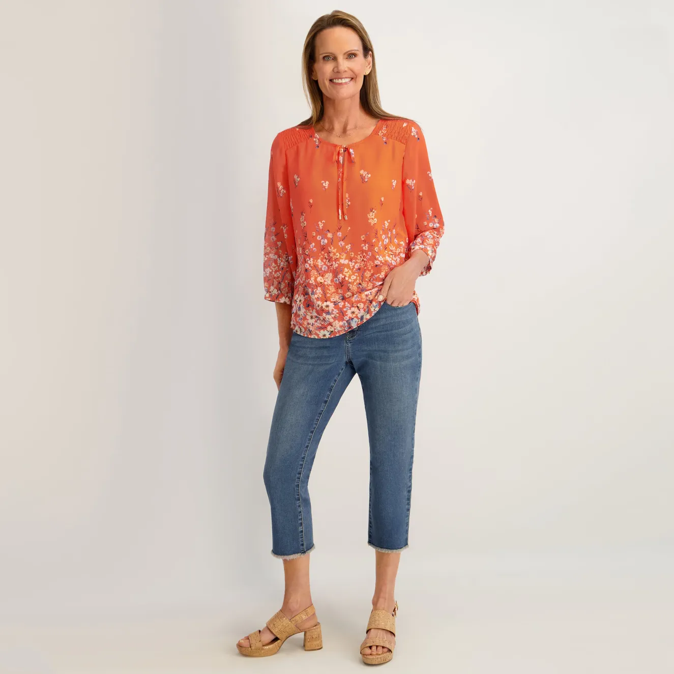 Westport Signature Fray Hem Capri in Dark Wash