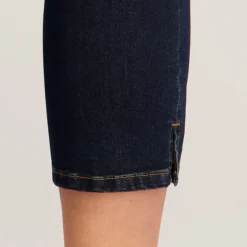 Westport Signature Side Slit Capri in Rinse - Plus