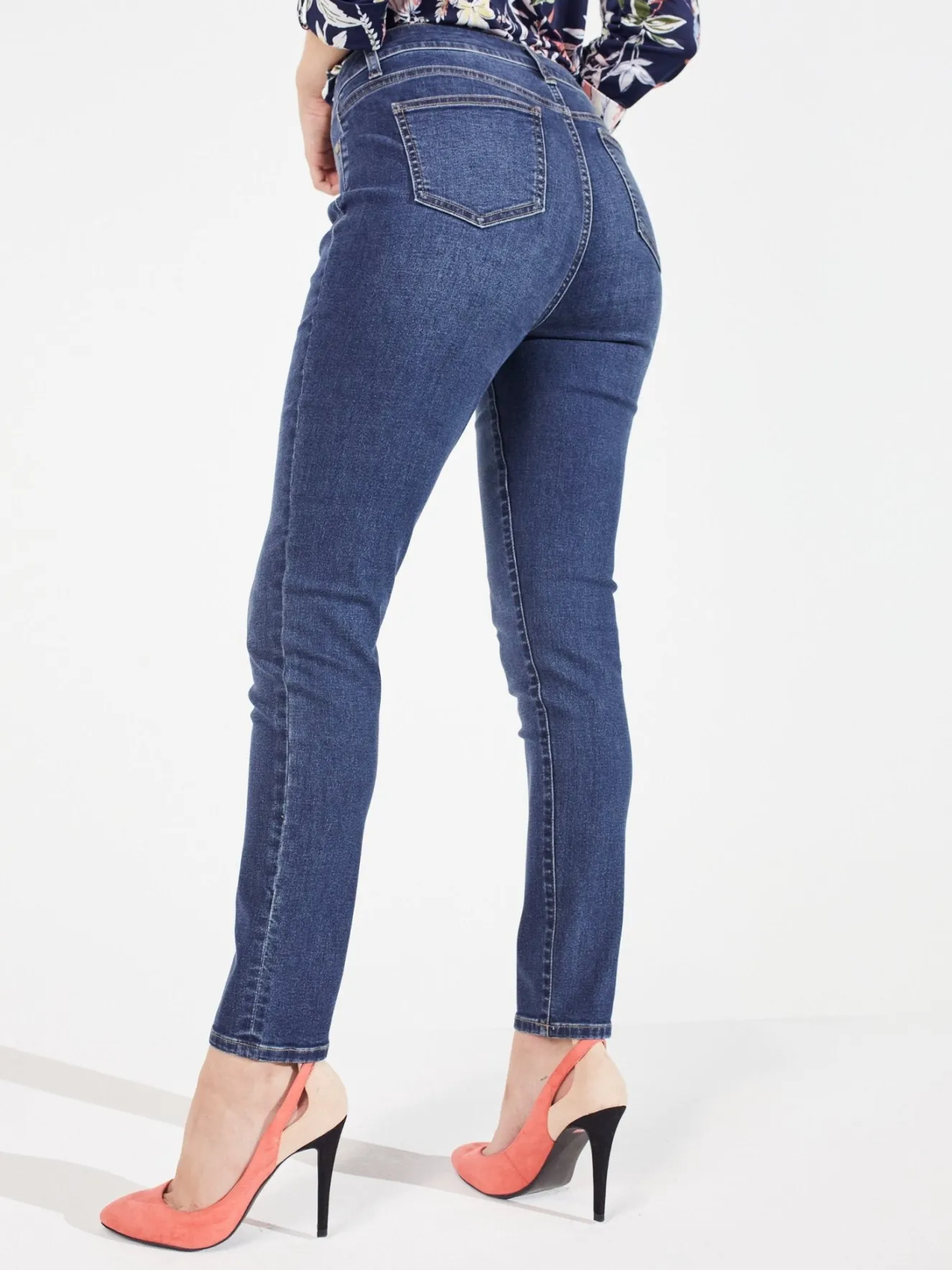 Westport Signature Skinny 5 Pocket Denim Jean