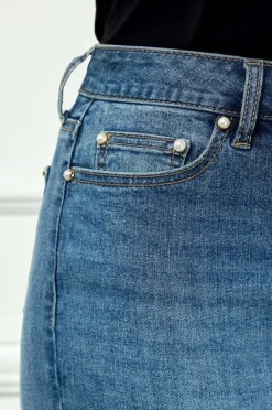 Westport Signature Straight Leg Pearl Rivet Denim Jeans