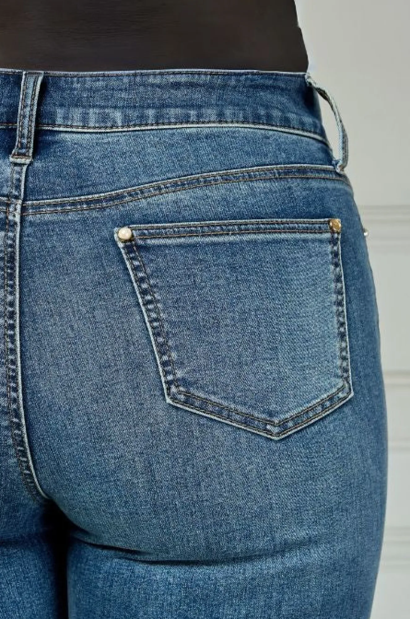 Westport Signature Straight Leg Pearl Rivet Denim Jeans